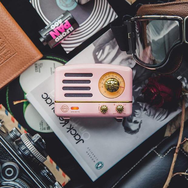 Vintage Radio Bluetooth Speaker