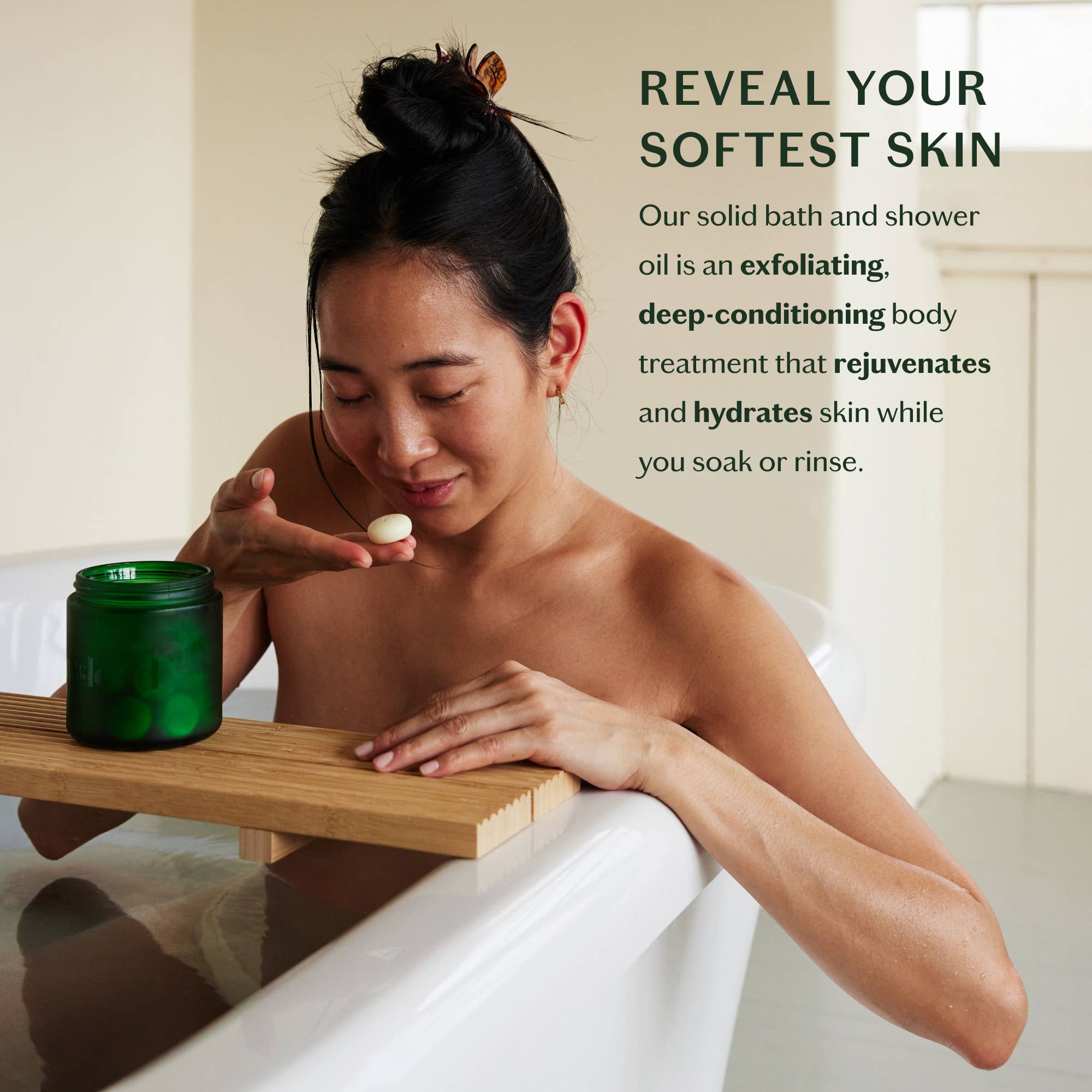 Daily Pebble | Deep Moisturizing Solid Bath &amp; Shower Oil