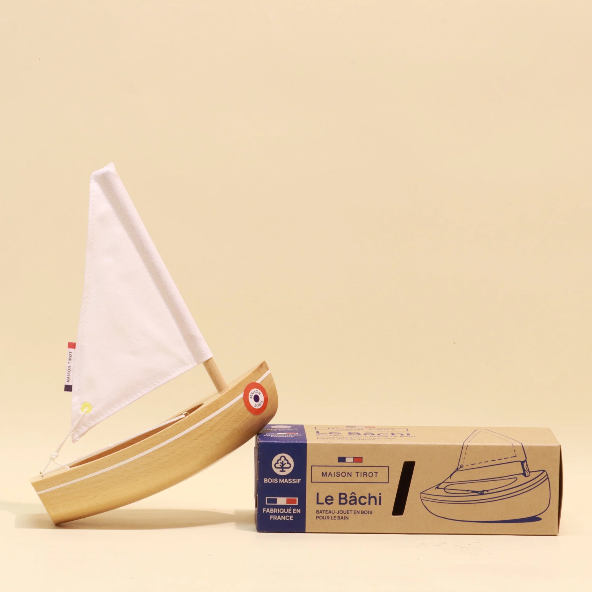 Le Bâchi Wooden Boat